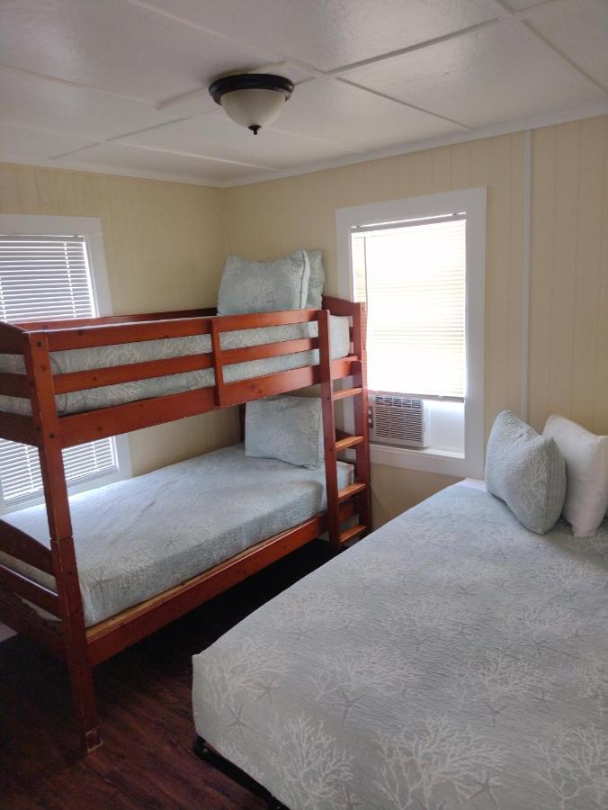 Double Barr Cottage Inn Port Aransas Exterior photo